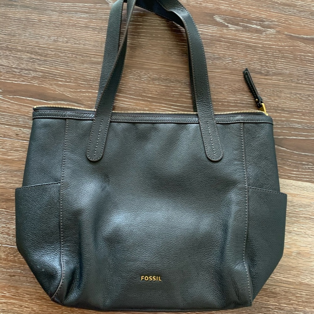 Women’s fossil tote